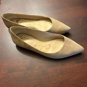 Sam Edelman, suede flats in Tan, 5.5